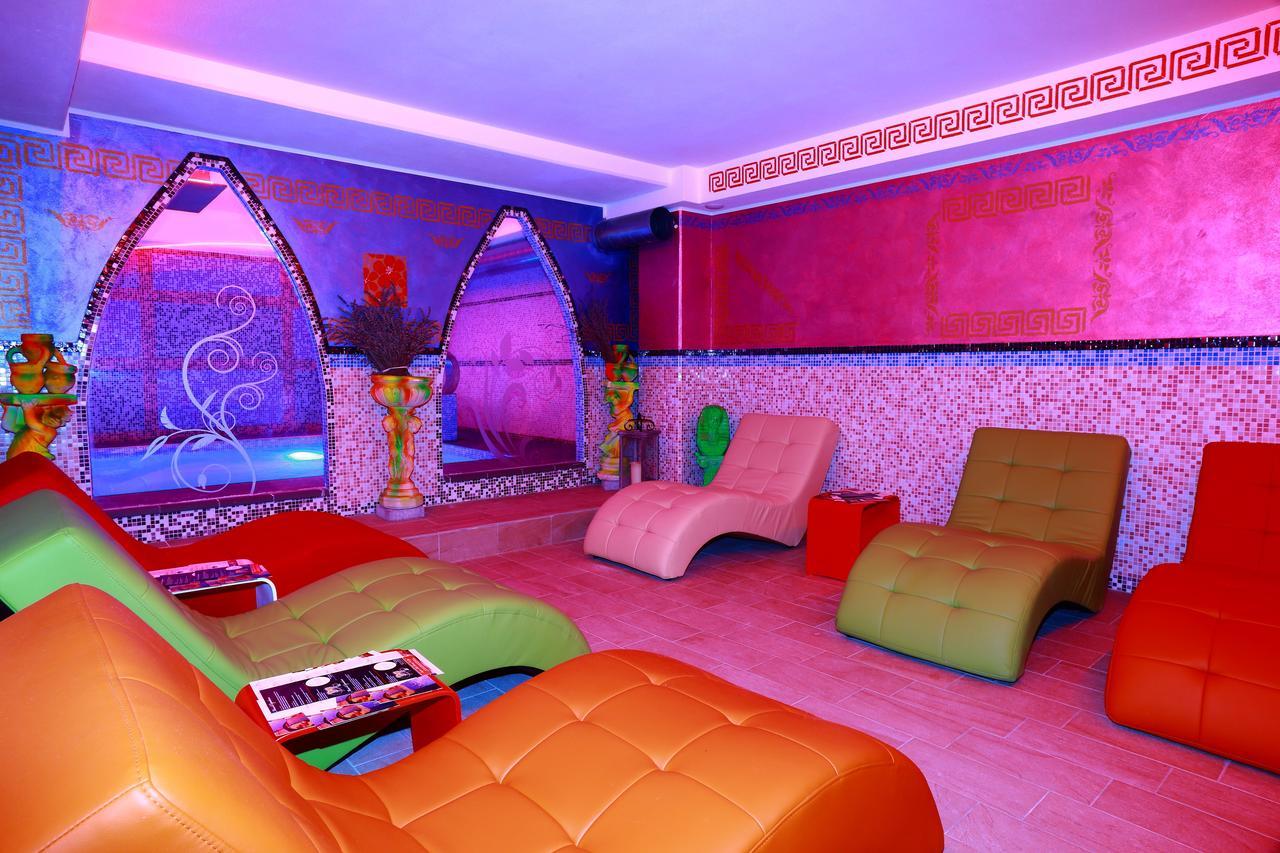 Impero Hotel Beauty & Spa - Bike Hotel Cantello Exterior photo